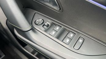 Peugeot 2008 50kWh GT SUV 5dr Electric Auto (7kW Charger) (136 ps)