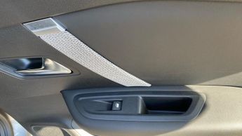 Citroen C4 1.2 PureTech Shine Hatchback 5dr Petrol EAT8 Euro 6 (s/s) (130 p