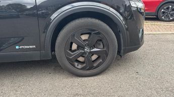 Nissan Qashqai 1.5 h e-POWER Kuro Edition SUV 5dr Petrol Hybrid Auto Euro 6 (s/
