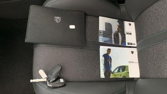Peugeot 308 Sw 1.2 PureTech Allure Estate 5dr Petrol EAT Euro 6 (s/s) (130 ps)
