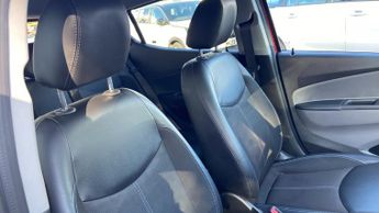 Vauxhall Viva 1.0i SL Hatchback 5dr Petrol Easytronic Euro 6 (75 ps)