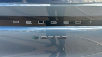 Peugeot 5008 73kWh GT SUV 5dr Electric Auto (210 ps)