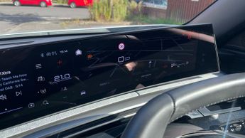 Peugeot 5008 1.2 MHEV Allure SUV 5dr Petrol Hybrid e-DSC Euro 6 (s/s) (136 ps