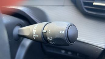 Peugeot 208 50kWh E-Style Hatchback 5dr Electric Auto (7.4kW Charger) (136 p