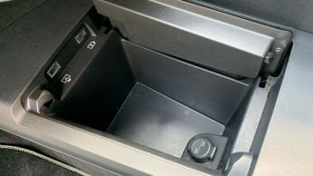 Peugeot 3008 SUV 1.2 MHEV GT SUV 5dr Petrol Hybrid e-DSC Euro 6 (s/s) (136 ps)