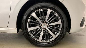 Peugeot 208 1.2 PureTech Roland Garros Hatchback 5dr Petrol EAT Euro 6 (s/s)