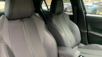 Peugeot 2008 50kWh GT SUV 5dr Electric Auto (7kW Charger) (136 ps)