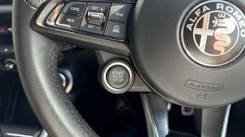 Alfa Romeo Tonale 1.5 VGT MHEV Ti DCT Euro 6 5dr