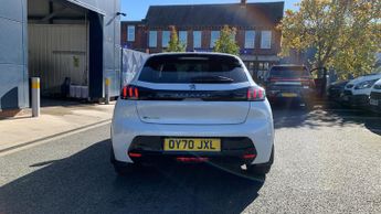 Peugeot 208 50kWh Allure Hatchback 5dr Electric Auto (136 ps)