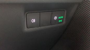 Skoda Enyaq 62kWh 60 SUV 5dr Electric Auto (DC120kW) (179 ps)