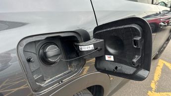 Peugeot 3008 SUV 1.2 MHEV GT SUV 5dr Petrol Hybrid e-DSC Euro 6 (s/s) (136 ps)