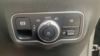 Mercedes-benz Gla 1.3 GLA180 AMG Line (Premium) SUV 5dr Petrol 7G-DCT Euro 6 (s/s)