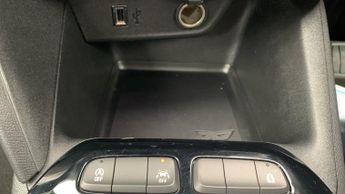 Vauxhall Corsa 1.2 Turbo Design Hatchback 5dr Petrol Auto Euro 6 (s/s) (100 ps)