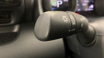 Toyota Yaris 1.5 VVT-h Design Hatchback 5dr Petrol Hybrid E-CVT Euro 6 (s/s) 