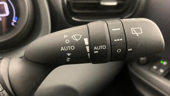 Toyota Yaris 1.5 VVT-h Design Hatchback 5dr Petrol Hybrid E-CVT Euro 6 (s/s) 