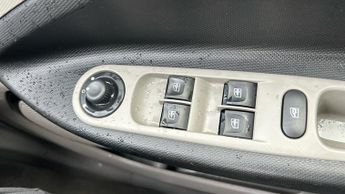 Renault Zoe 22kWh Dynamique Nav Hatchback 5dr Electric Auto (Battery Lease) 