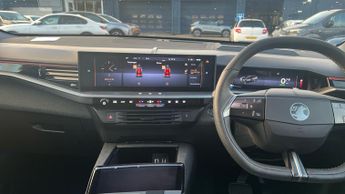 Vauxhall Grandland Electric 73kWh Ultimate SUV 5dr Electric Auto (213 ps)