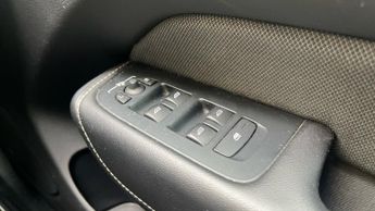 Volvo Xc60 2.0 B5 MHEV R-Design SUV 5dr Petrol Hybrid Auto Euro 6 (s/s) (25