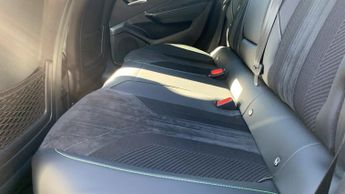 Peugeot 308 54kWh GT Hatchback 5dr Electric Auto (156 ps)