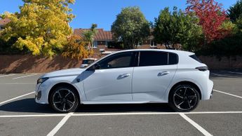 Peugeot 308 54kWh GT Hatchback 5dr Electric Auto (156 ps)