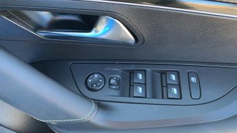 Peugeot 2008 50kWh GT SUV 5dr Electric Auto (7kW Charger) (136 ps)