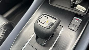 Nissan Qashqai 1.3 DIG-T MHEV Tekna+ SUV 5dr Petrol Hybrid XTRON Euro 6 (s/s) (