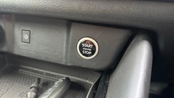 Nissan Qashqai 1.3 DIG-T MHEV Tekna+ SUV 5dr Petrol Hybrid XTRON Euro 6 (s/s) (