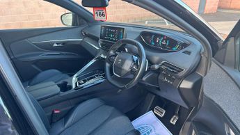 Peugeot 3008 SUV 1.6 13.2kWh Allure Premium + SUV 5dr Petrol Plug-in Hybrid e-EAT