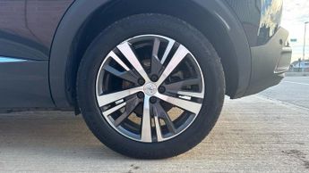 Peugeot 3008 SUV 1.6 13.2kWh Allure Premium + SUV 5dr Petrol Plug-in Hybrid e-EAT