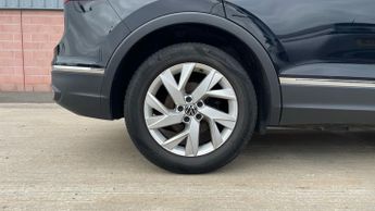 Volkswagen Tiguan 1.5 TSI Life SUV 5dr Petrol DSG Euro 6 (s/s) (150 ps)