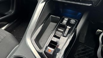 Peugeot 3008 SUV 1.6 12.4kWh Active Premium + SUV 5dr Petrol Plug-in Hybrid e-EAT