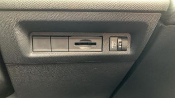 Peugeot 308 Sw 1.2 PureTech Allure Estate 5dr Petrol EAT Euro 6 (s/s) (130 ps)