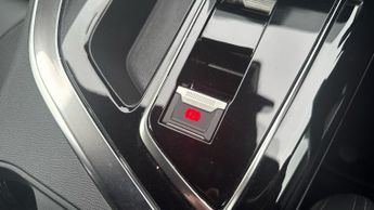 Peugeot 3008 SUV 1.6 14.2kWh GT SUV 5dr Petrol Plug-in Hybrid e-EAT Euro 6 (s/s) 