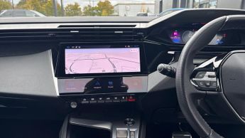 Peugeot 308 54kWh GT Hatchback 5dr Electric Auto (156 ps)