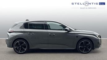 Peugeot 308 54kWh GT Hatchback 5dr Electric Auto (156 ps)