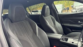 Peugeot 308 54kWh GT Hatchback 5dr Electric Auto (156 ps)