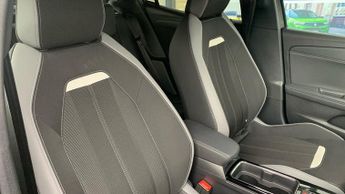 Vauxhall Mokka 1.2 Turbo Black SUV 5dr Petrol Auto Euro 6 (s/s) (130 ps)