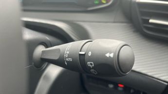 Peugeot 208 50kWh E-Style Hatchback 5dr Electric Auto (7.4kW Charger) (136 p
