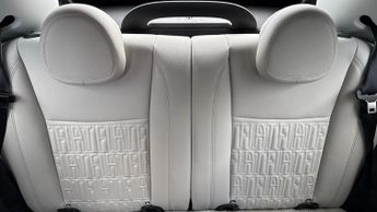 Fiat 500E C 42kWh La Prima Convertible 2dr Electric Auto (118 ps)