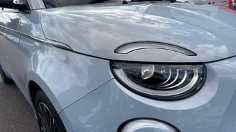 Fiat 500E C 42kWh La Prima Convertible 2dr Electric Auto (118 ps)