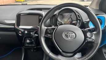 Toyota Aygo 1.0 VVT-i x-cite Hatchback 5dr Petrol x-shift Euro 6 (68 ps)