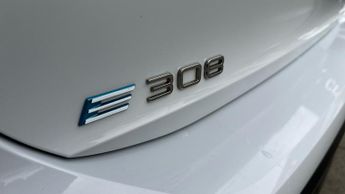 Peugeot 308 54kWh GT Hatchback 5dr Electric Auto (156 ps)
