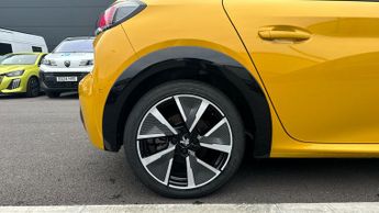 Peugeot 208 50kWh GT Premium Hatchback 5dr Electric Auto (136 ps)