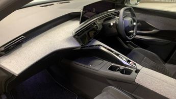 Peugeot 5008 73kWh GT SUV 5dr Electric Auto (210 ps)