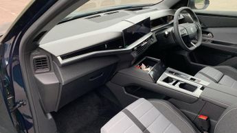 Vauxhall Grandland 1.2 MHEV Ultimate SUV 5dr Petrol Hybrid e-DCT Euro 6 (s/s) (136