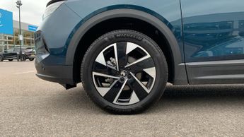 Vauxhall Grandland 1.2 MHEV Ultimate SUV 5dr Petrol Hybrid e-DCT Euro 6 (s/s) (136 