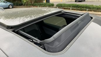 Vauxhall Grandland 1.2 MHEV Ultimate SUV 5dr Petrol Hybrid e-DCT Euro 6 (s/s) (136 