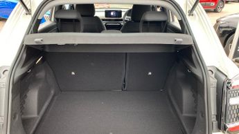 Fiat 600 1.2 MHEV SUV 5dr Petrol Hybrid e-DCT Euro 6 (s/s) (100 ps)