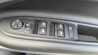 Jeep Avenger 54kWh Summit SUV 5dr Electric Auto (156 ps)