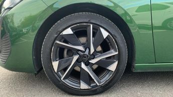 Peugeot 308 1.2 PureTech Allure Premium Hatchback 5dr Petrol EAT Euro 6 (s/s